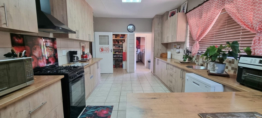 5 Bedroom Property for Sale in Bayswater Free State